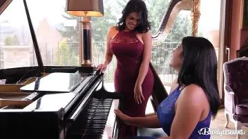 Busty latina lesbians kesha and sheila ortega